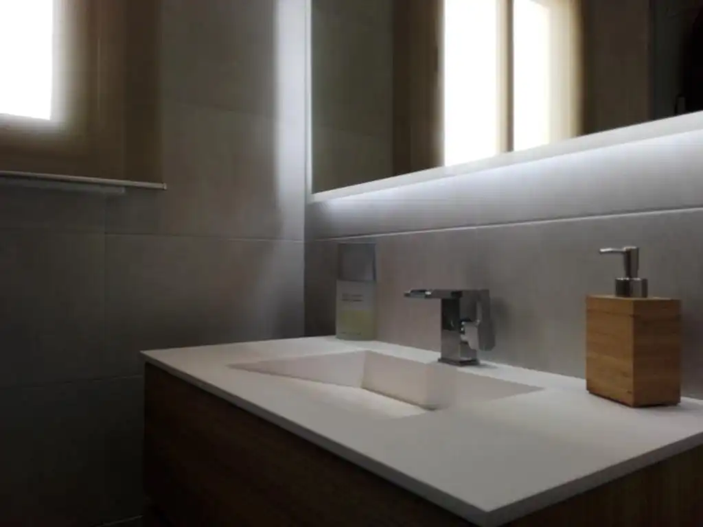 Bathroom of Attic for sale in Barcelona  with Air Conditioner and Terrace
