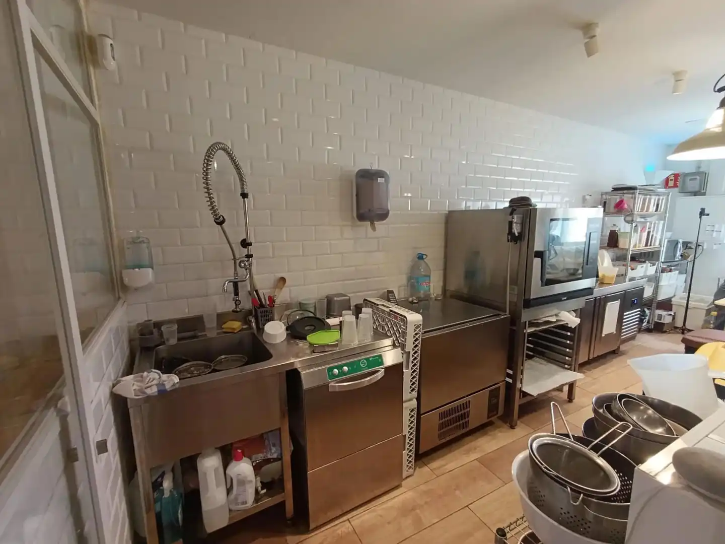 Cocina de Local en traspaso en Barcelona con Aire acondicionado y Amueblado