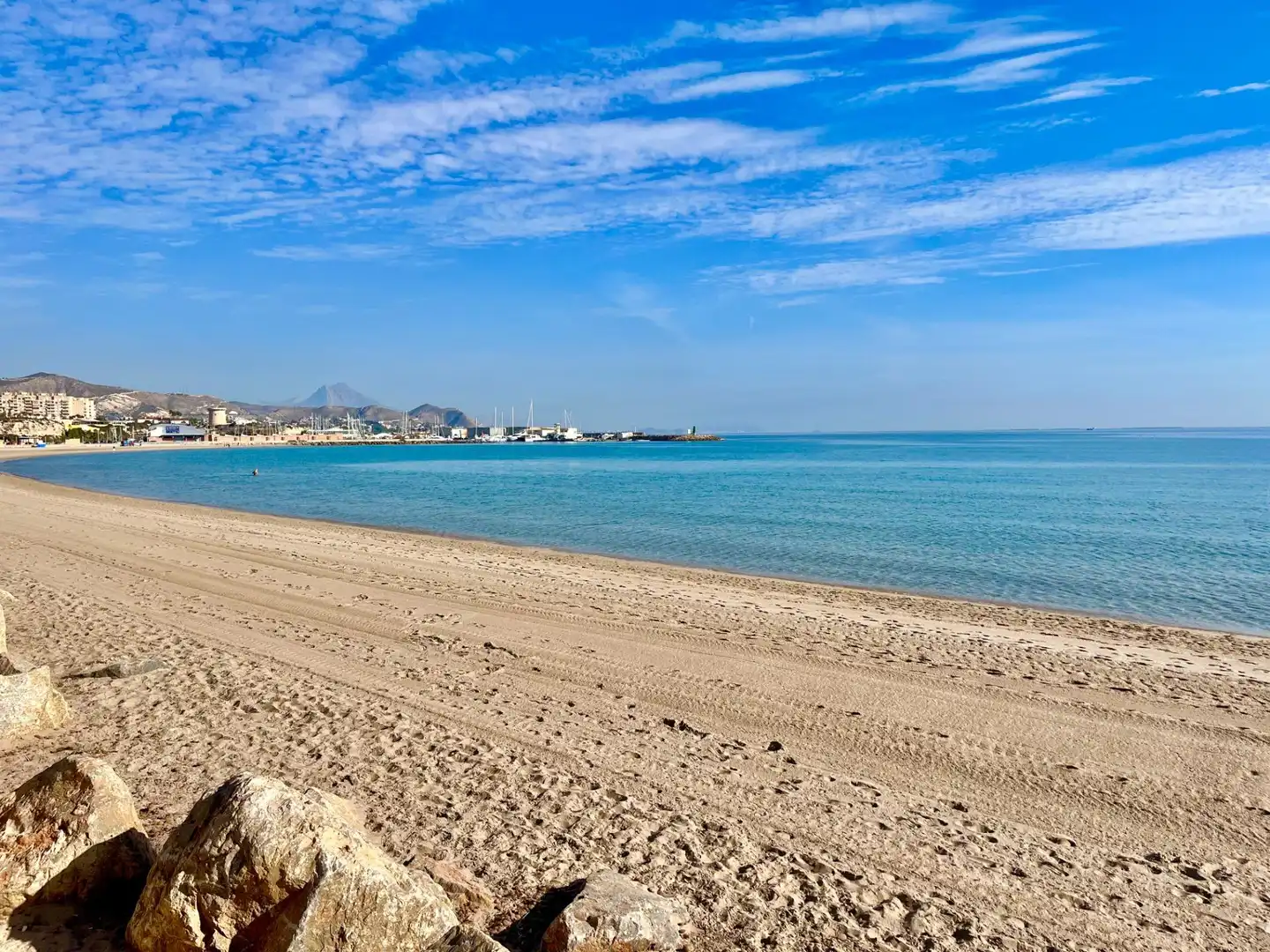 Außenansicht von Wohnung zum Verkauf in El Campello mit Klimaanlage, Terrasse und Balkon