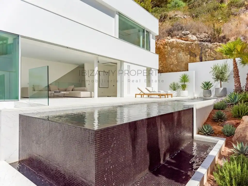 Piscina de Casa o chalet en venta en Santa Eulària des Riu con Aire acondicionado, Trastero y Piscina