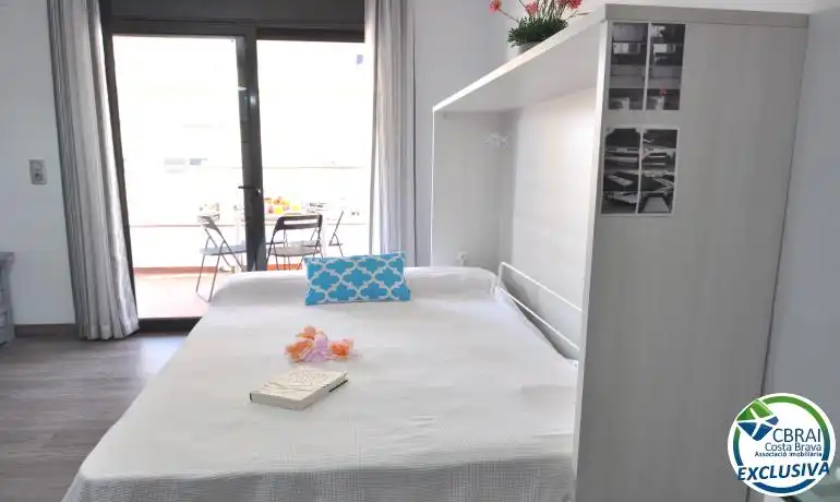 Bedroom of Study for sale in Roses  with Heating, Furnished and Community pool