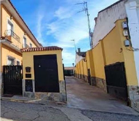 Vista exterior de Casa adosada en venta en Puebla de Sancho Pérez