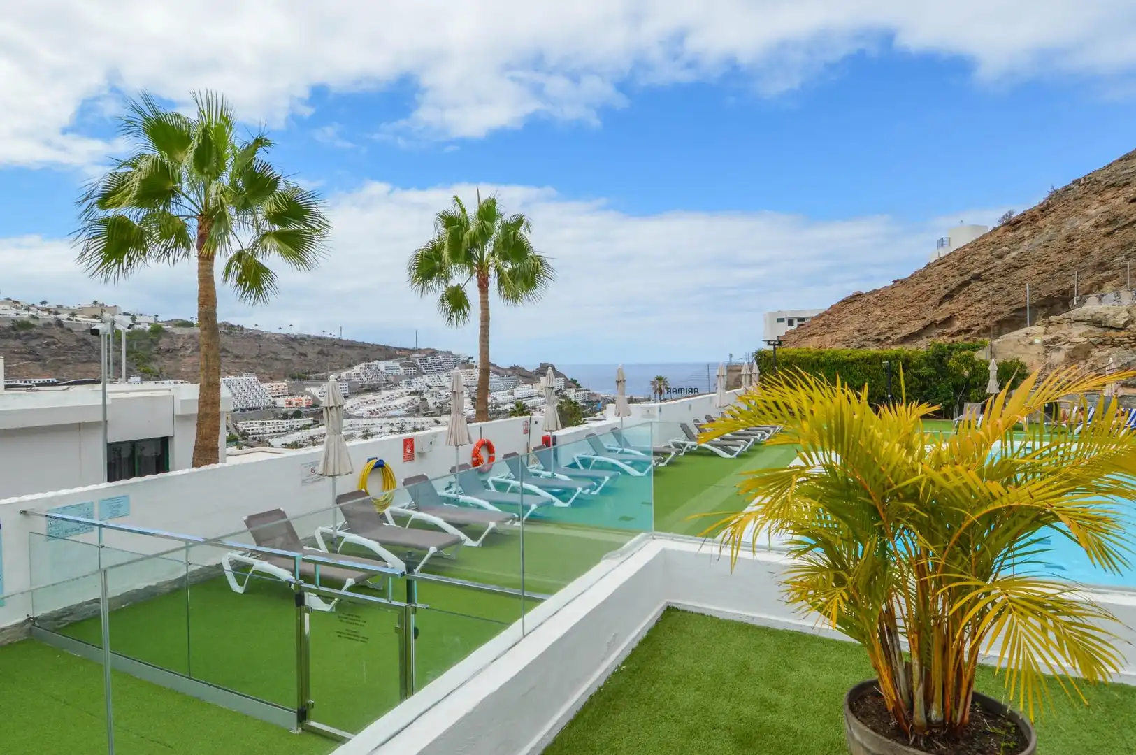Terrassa de Apartament en venda en Mogán amb Terrassa, Moblat i Piscina comunitària