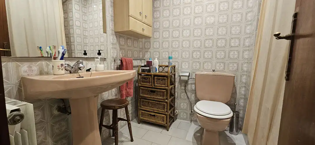 Badezimmer von Wohnung zum Verkauf in Getxo  mit Heizung und Abstellraum