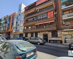 Exterior view of Planta baja for sale in  Madrid Capital