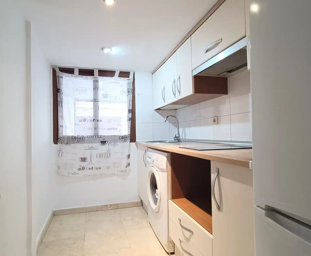 Flat for rent in ROSA MENENDEZ, Berruguete