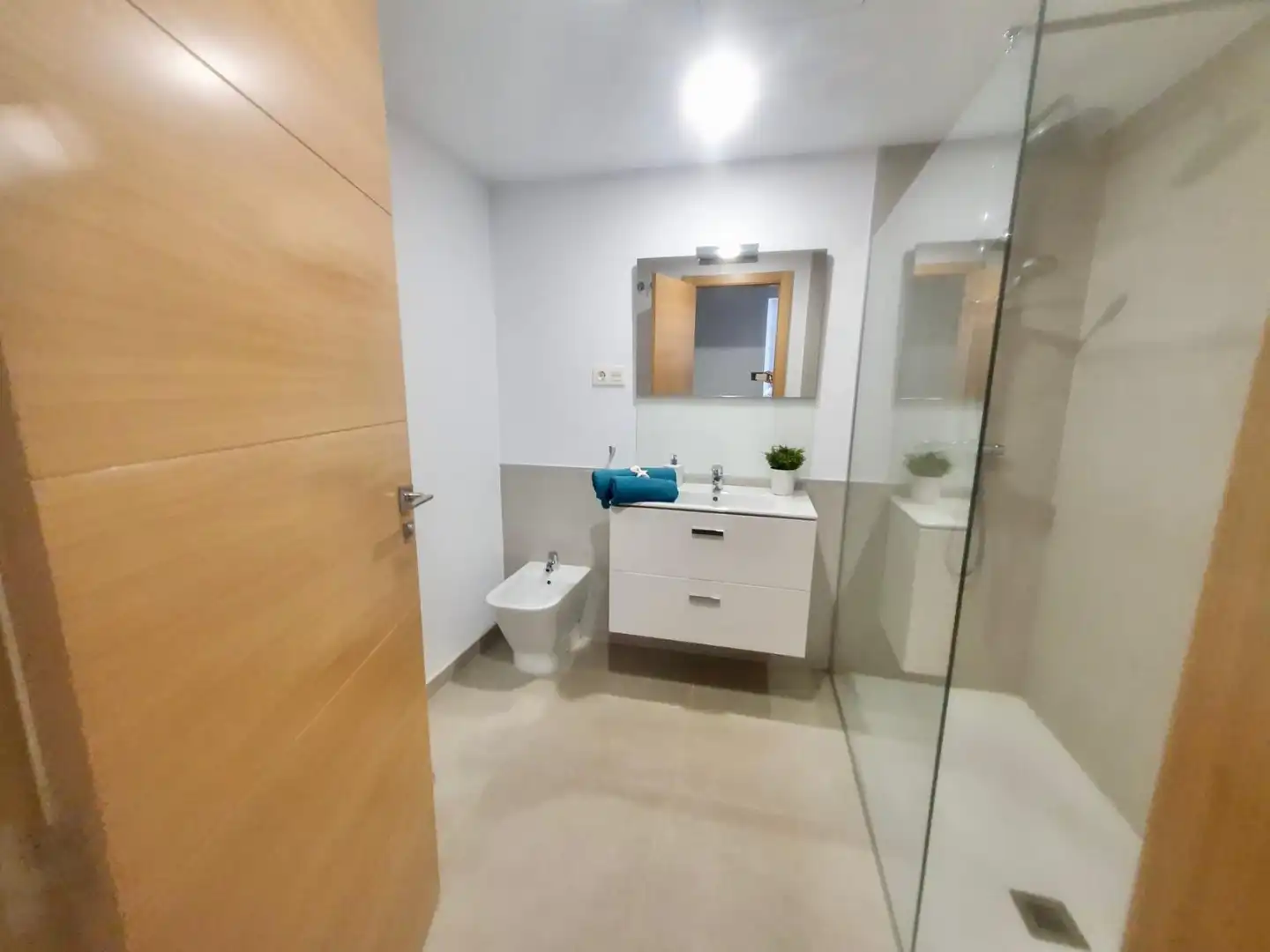 Bathroom of Flat for rent in Rincón de la Victoria