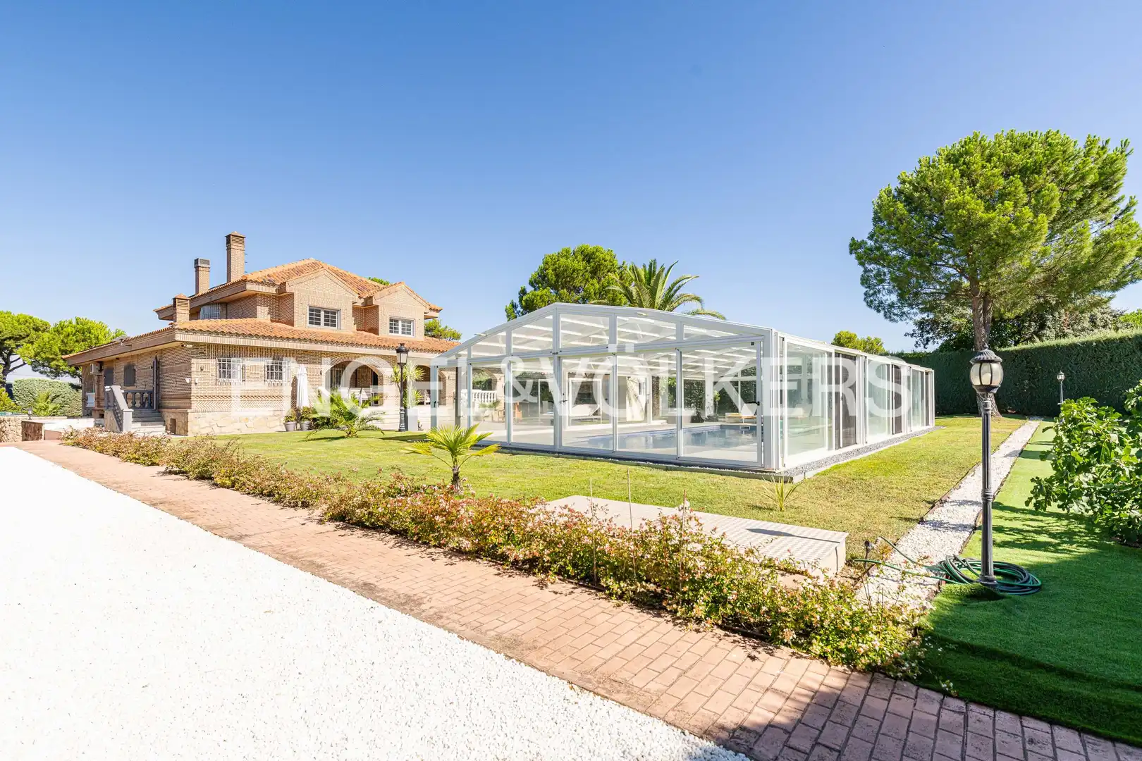 Piscina de Casa o chalet en venta en Villaviciosa de Odón con Calefacción y Jacuzzi