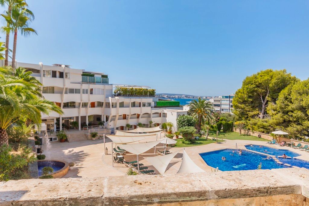 Piscina de Apartament en venda en Calvià amb Aire condicionat, Terrassa i Traster