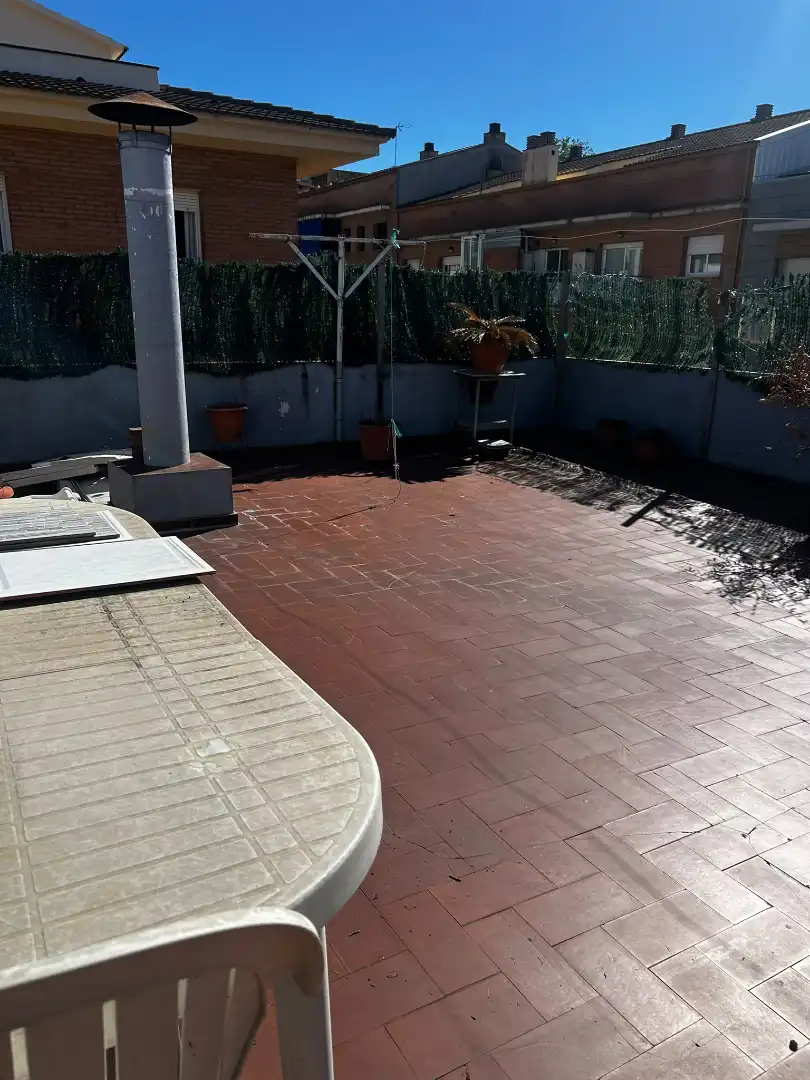 Maison mitoyenne avec balcon à vendre à Carrer Barcelona 19, imagen 4