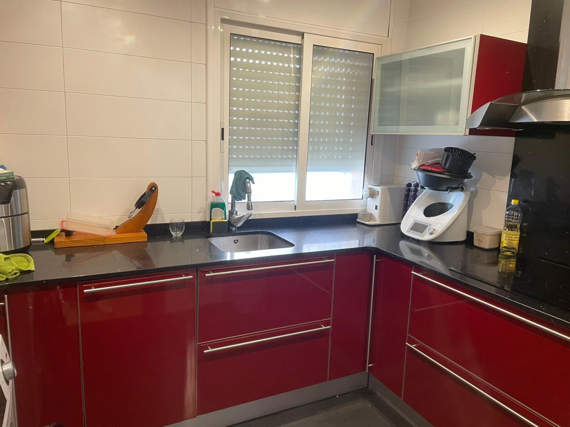 Cuina de Dúplex en venda en Rubí amb Calefacció, Terrassa i Forn