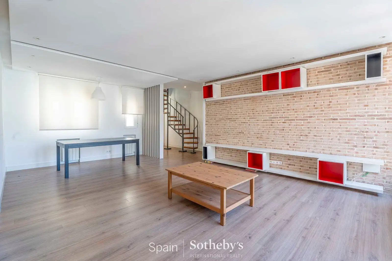 Living room of Attic for sale in Madrid  with Air Conditioner, Heating and Terrace