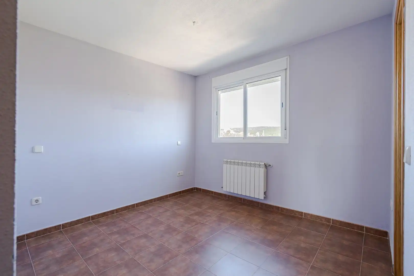 Schlafzimmer von Einfamilien-Reihenhaus zum Verkauf in Carabaña mit Heizung, Privatgarten und Terrasse