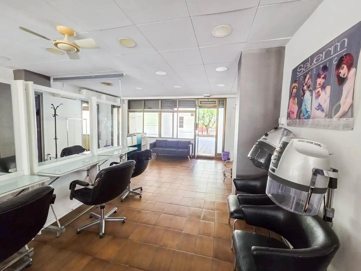 Local commercial à vendre à Martorell, imagen 2