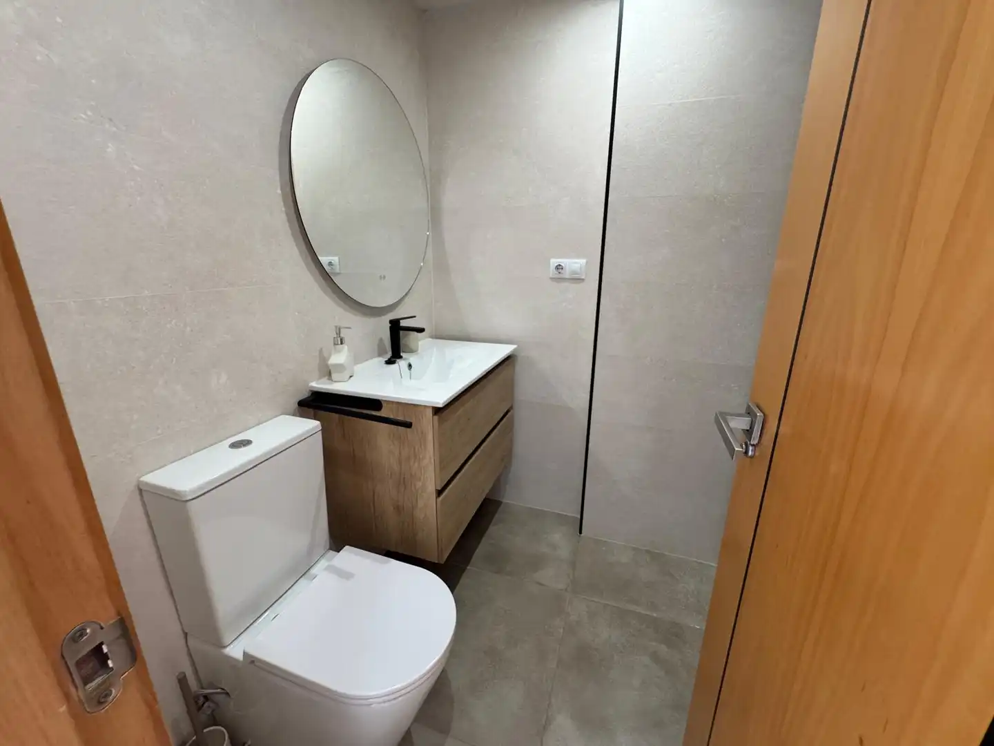 Bathroom of Apartments for rent in El Campello  with Air Conditioner, Heating and Terrace