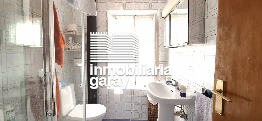 Baño de Casa o chalet en venta en Valle de Valdebezana con Calefacción, Jardín privado y Balcón