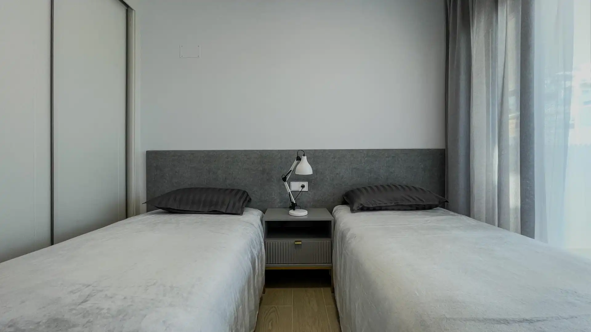 Habitación de Dúplex en venta en Finestrat con Aire acondicionado, Terraza y Amueblado