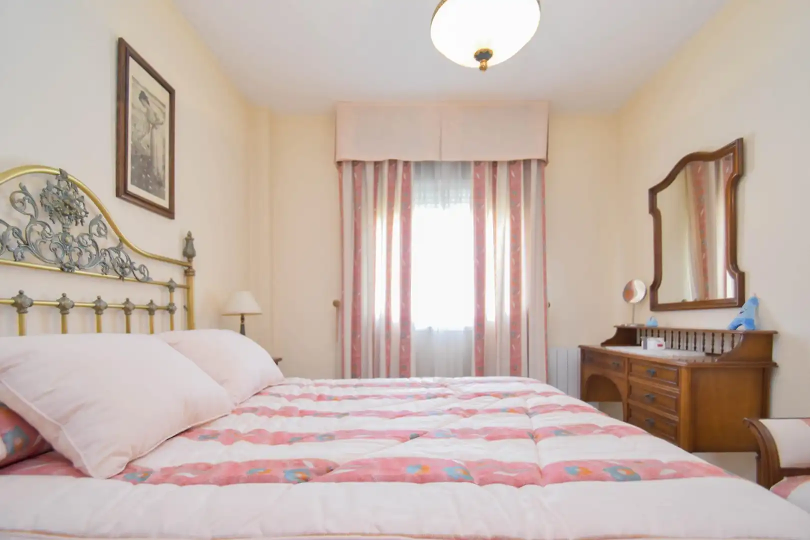 Habitación de Casa o chalet en venta en Cájar