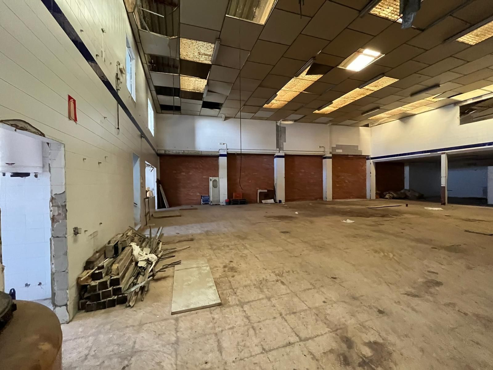 Industrial buildings for sale in Bormujos