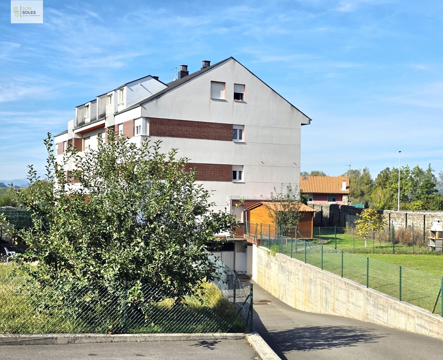 Vista exterior de Piso en venta en Polanco con Calefacción, Jardín privado y Alarma