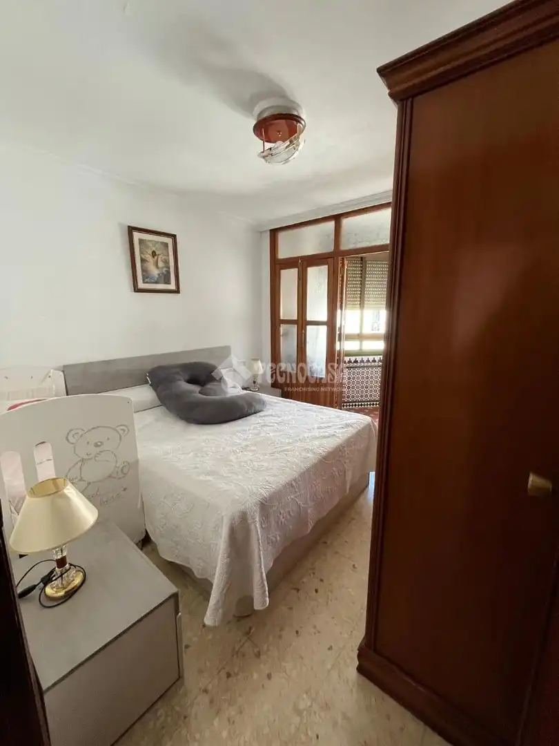 Habitación de Piso en venta en Sevilla con Calefacción, Terraza y Amueblado