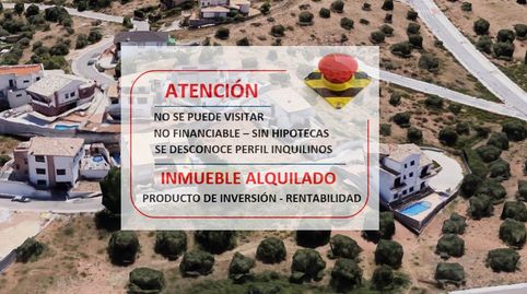 Chalet en venta en Nivar, 3 dormitorios.
