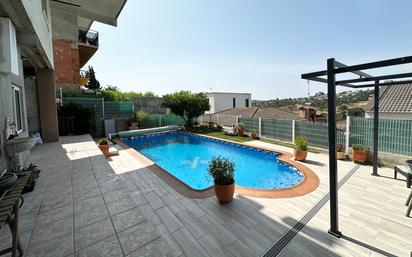 Piscina de Casa o xalet en venda en Lliçà d'Amunt amb Aire condicionat, Calefacció i Jardí privat