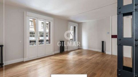 En pleno corazón del exclusivo barrio de Recoletos, en el distrito de Salamanca, se encuentra esta impresionante vivienda de 161 m, imatge 3