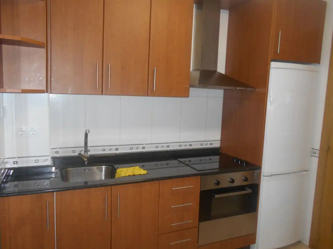 Cuina de Apartament en venda en Lalín amb Calefacció i Moblat
