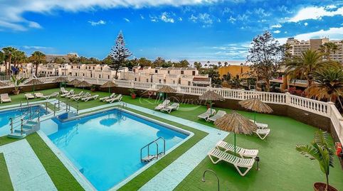 Foto 2 de Piso en venta en Playa de las Américas, Adeje