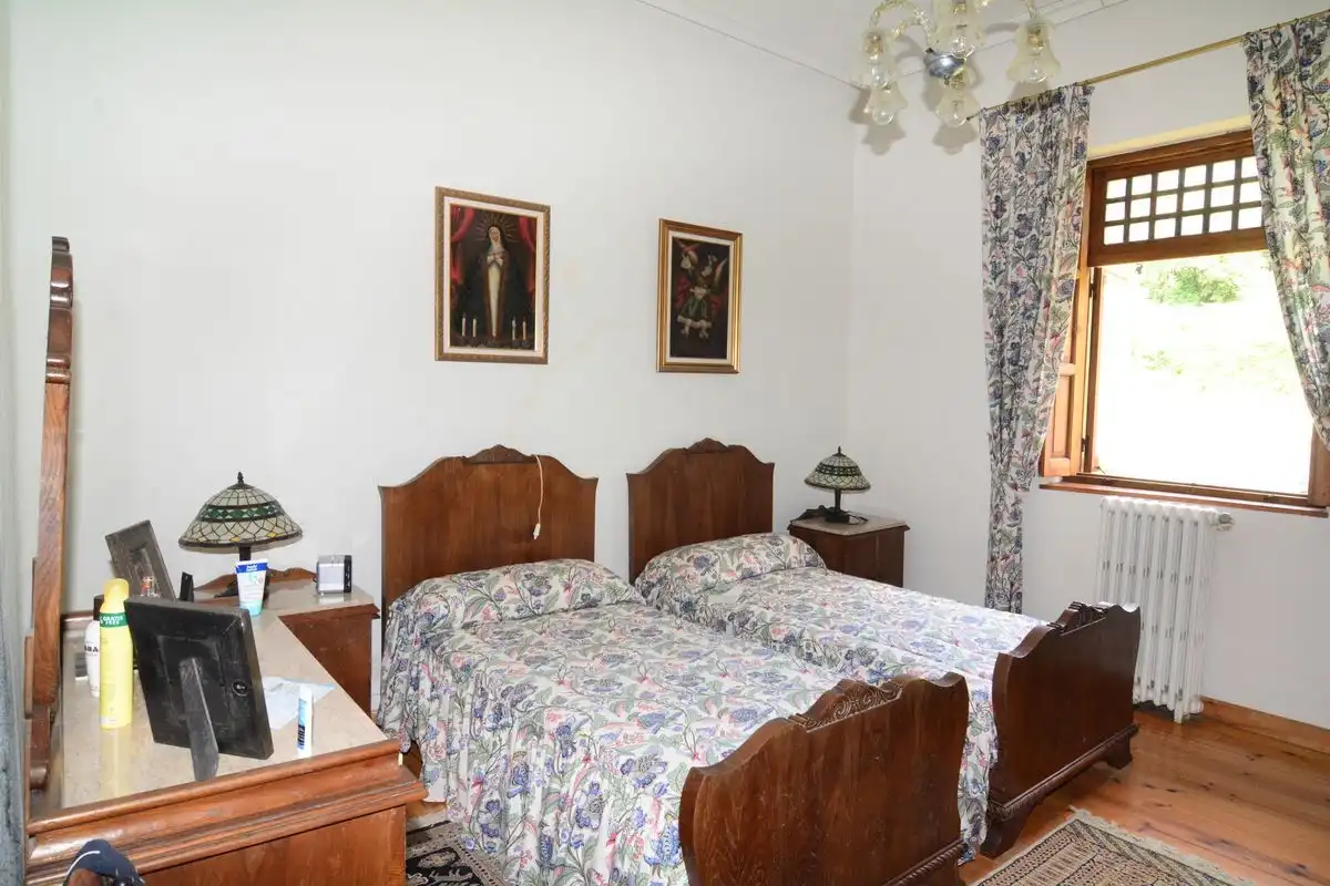 Dormitori de Casa o xalet en venda en Llanes amb Calefacció, Jardí privat i Traster
