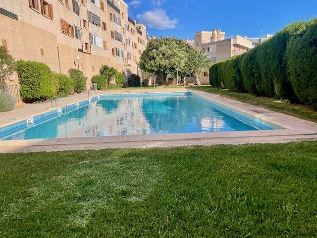 Piscina de Pis en venda en  Palma de Mallorca amb Terrassa, Traster i Piscina