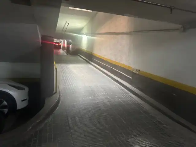 Parking de Garaje en venta en Barcelona con Alarma