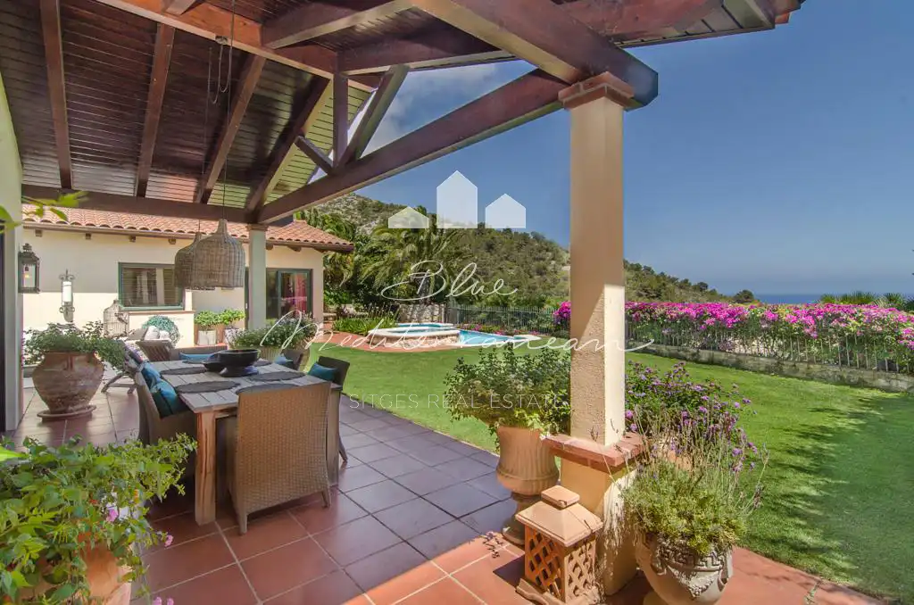 Jardí de Casa o xalet en venda en Sitges amb Aire condicionat, Calefacció i Jardí privat