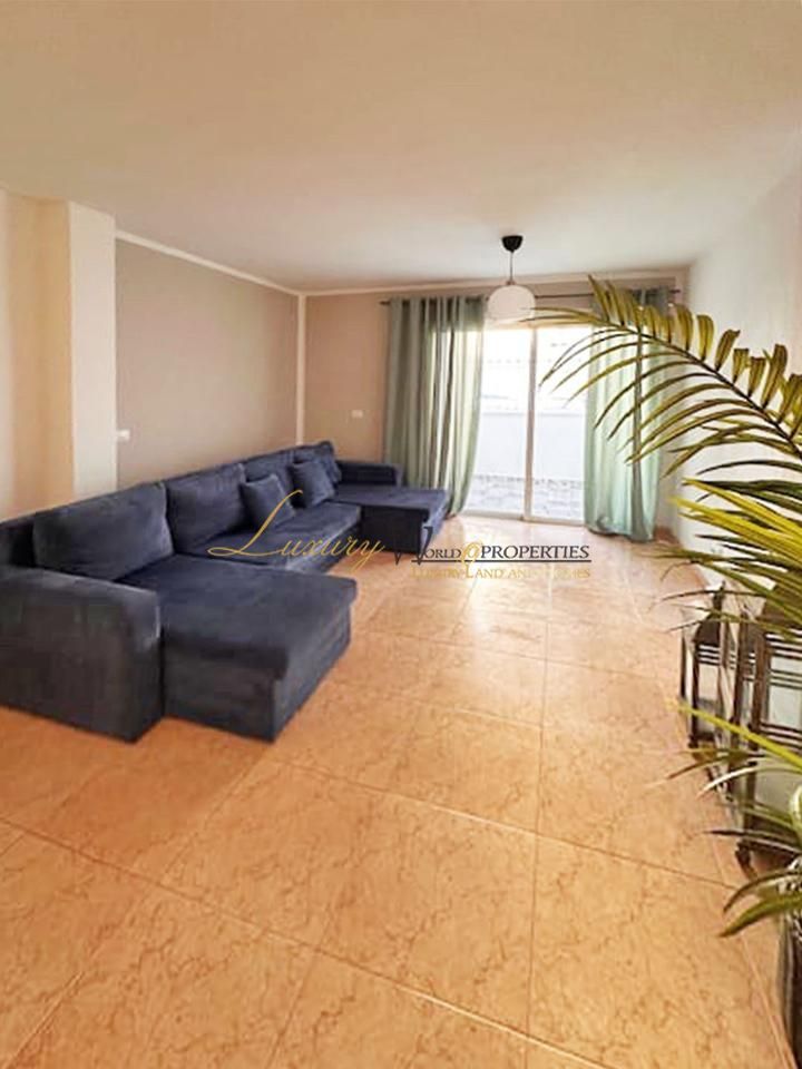 Living room of Apartment for sale in Adeje  with Terrace, Storage room and Furnished
