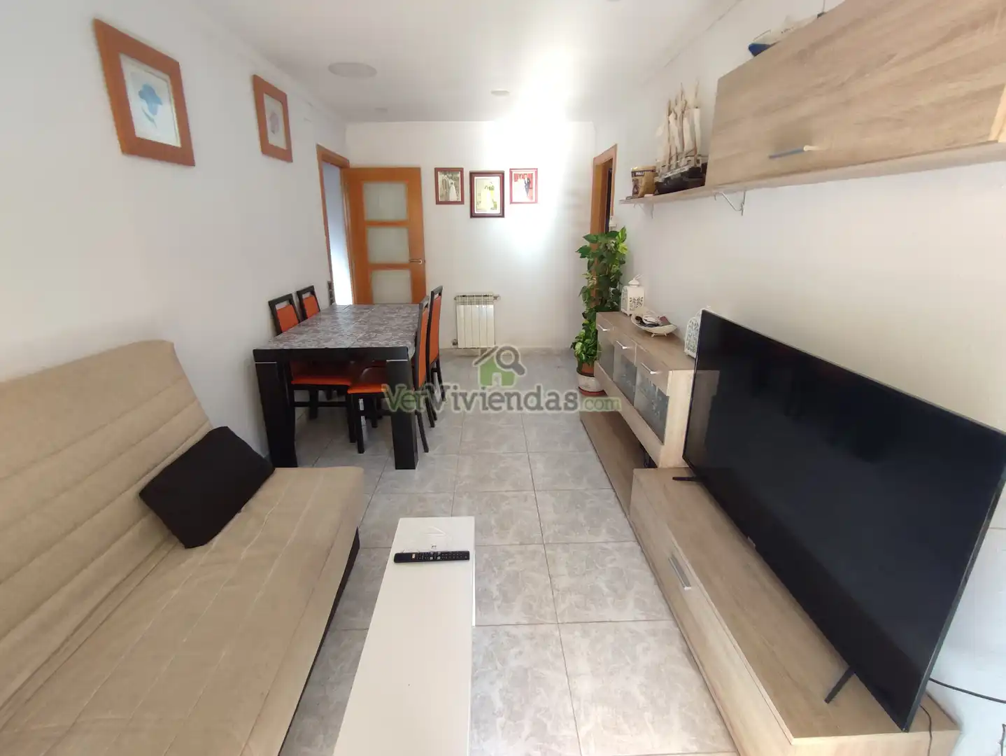 Living room of Flat for sale in Cornellà de Llobregat  with Air Conditioner, Heating and Oven