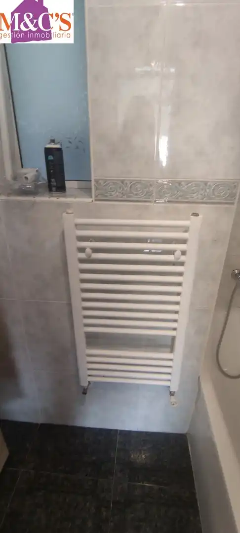 Baño de Piso en venta en Puertollano con Aire acondicionado, Calefacción y Amueblado