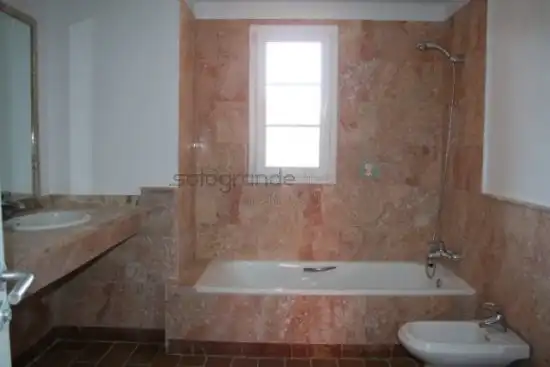Maison mitoyenne avec terrasse à louer à Sotogrande Costa, imagen 20