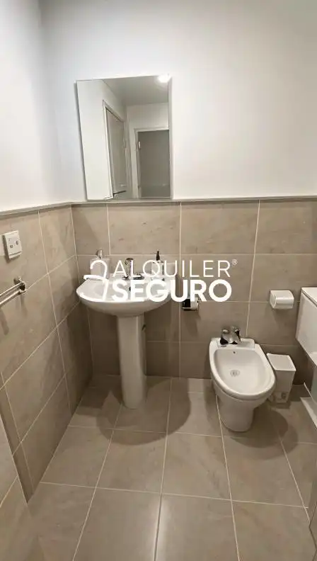 Bathroom of Flat for rent in Sanlúcar la Mayor  with Air Conditioner and Furnished