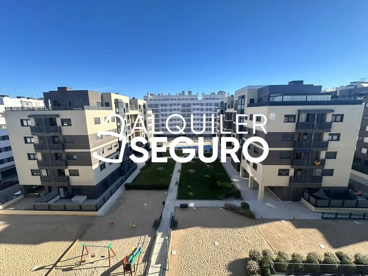 Exterior view of Flat for rent in Madrid  with Air Conditioner, Heating and Storage room