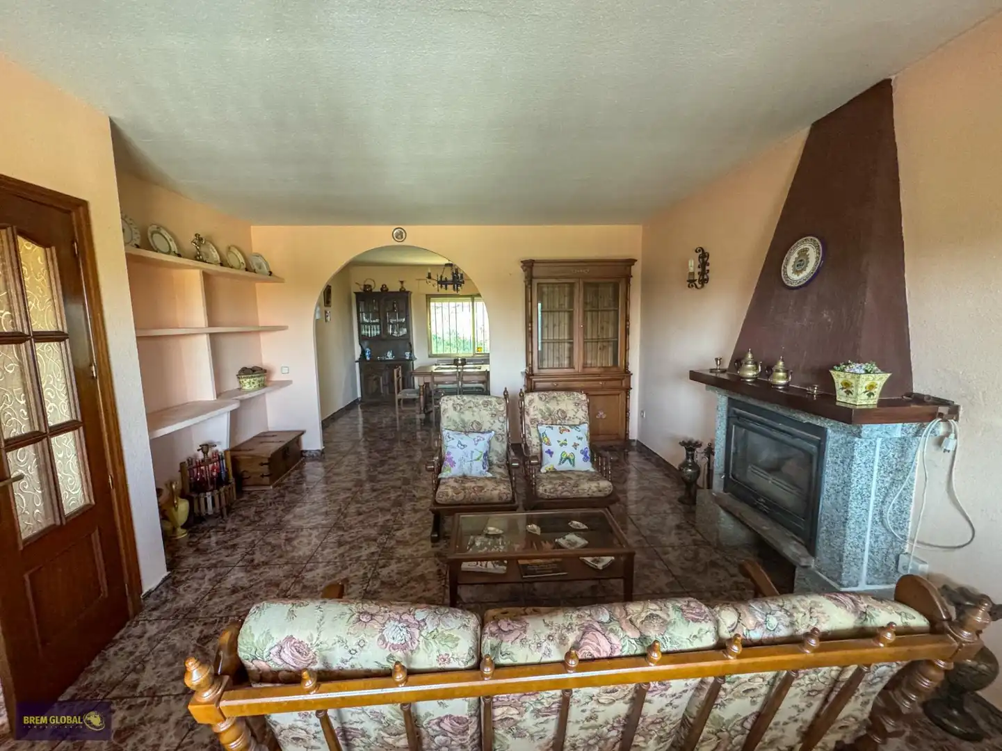 Sala de estar de Casa o chalet en venta en La Cabrera con Calefacción, Jardín privado y Terraza