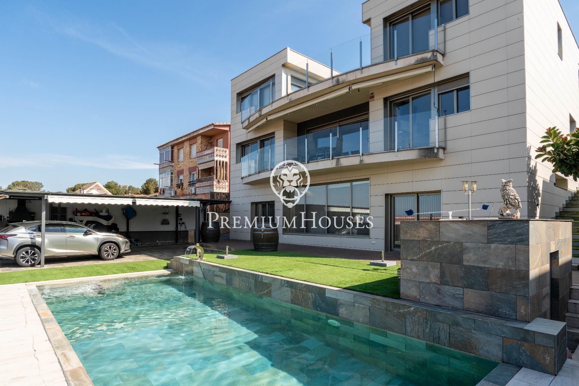 Swimming pool of House or chalet for sale in  Tarragona Capital  with Heating, Private garden and Terrace