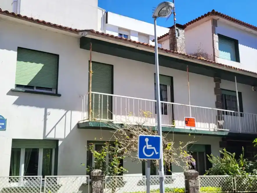 Vista exterior de Piso en venta en Vilanova de Arousa, Pontevedra