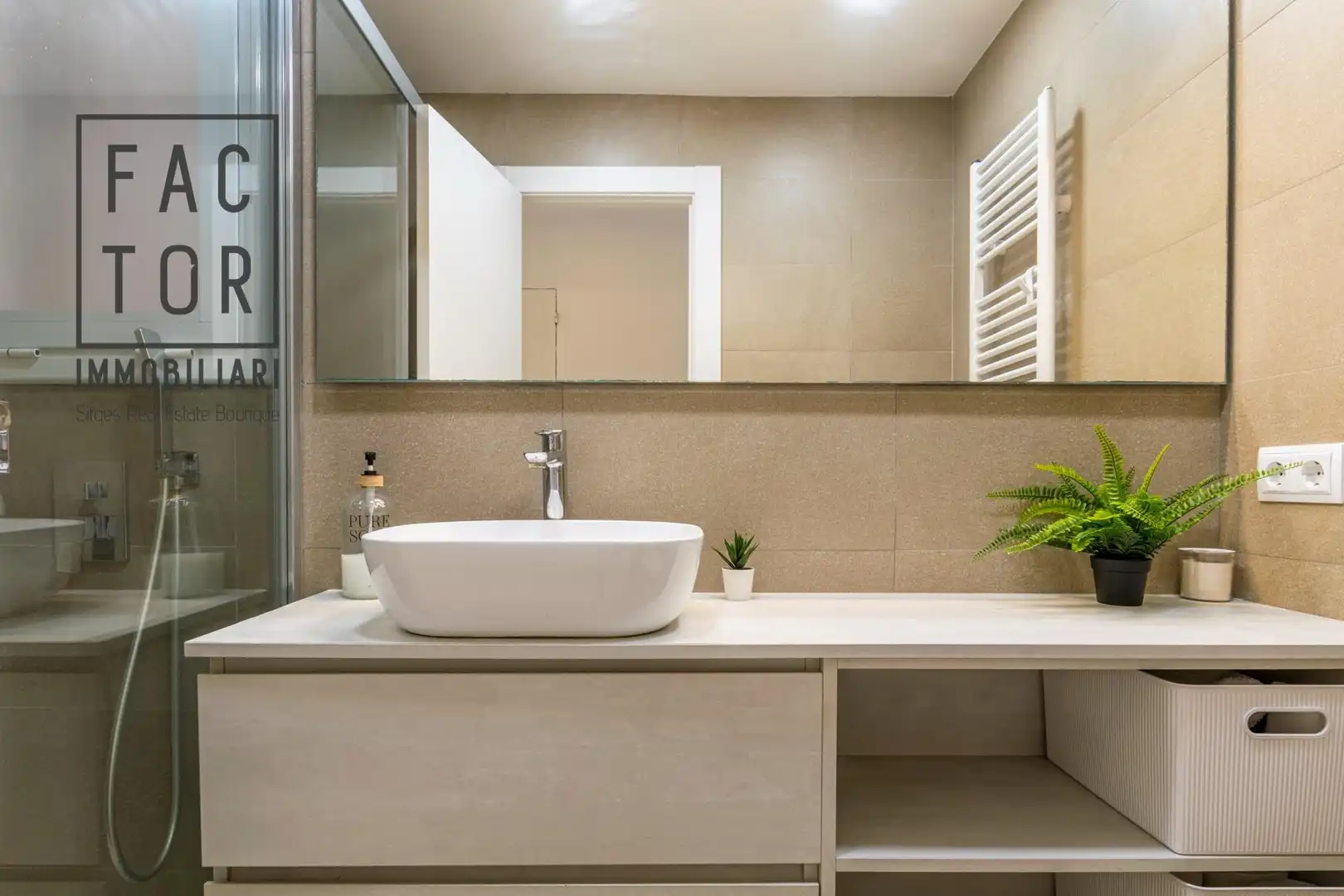 Bathroom of Flat for sale in Sitges  with Heating, Private garden and Terrace