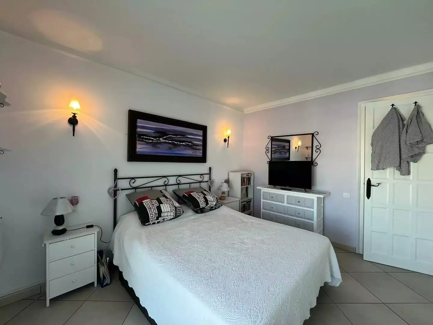Habitación de Apartamento en venta en Empuriabrava con Terraza y Amueblado