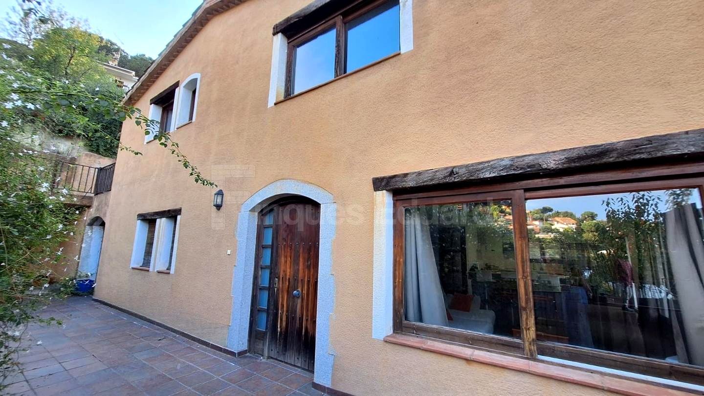 Vista exterior de Casa o chalet en venta en Argentona con Calefacción, Jardín privado y Trastero