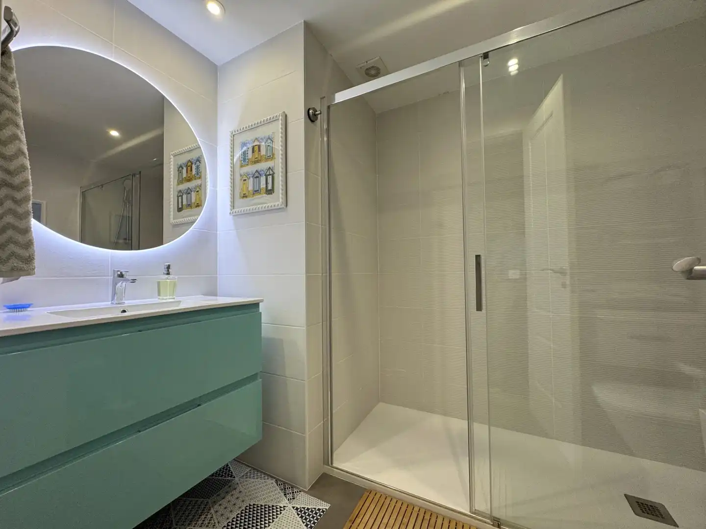 Baño de Piso en venta en Getxo  con Calefacción, Terraza y Amueblado