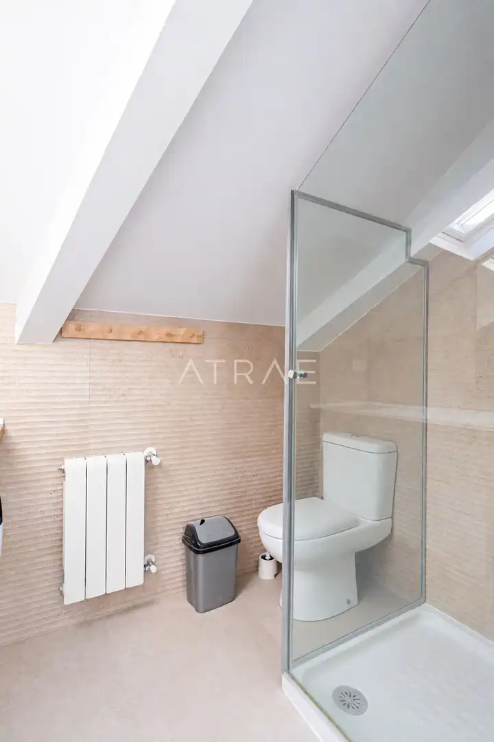 Bathroom of Duplexes for rent in Chamartín