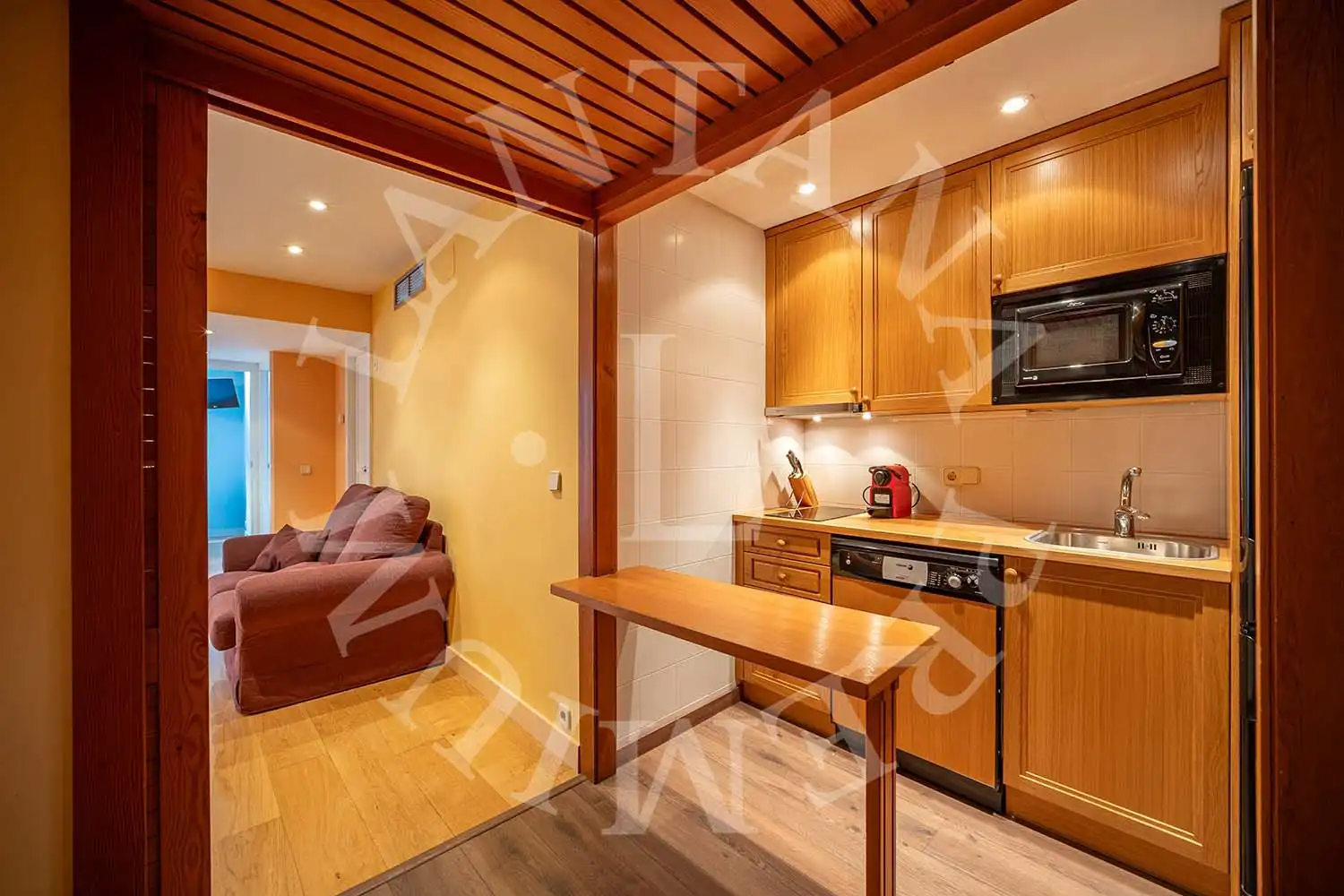 Cocina de Apartamento en venta en Naut Aran con Calefacción, Parquet y Amueblado