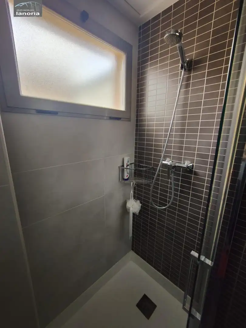 Baño de Casa adosada en venta en Albacete con Aire acondicionado, Calefacción y Terraza